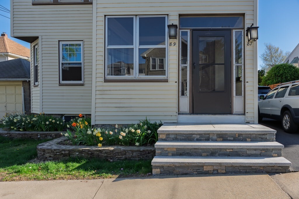 Foto principal - 87 Harnden Ave