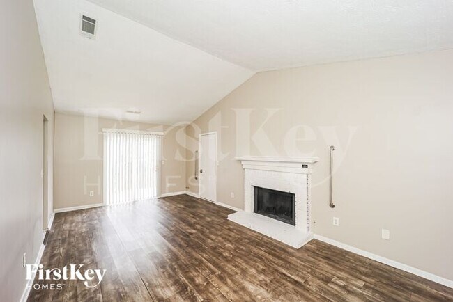 Foto del edificio - 1287 Mill Lake Cir