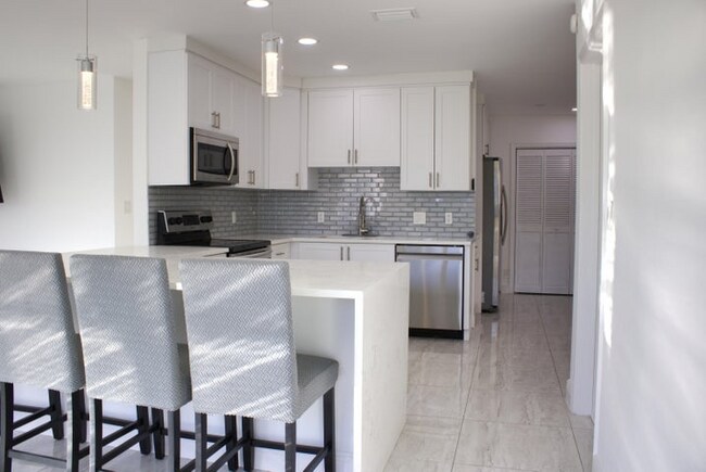 Building Photo - 517 NW 52nd St