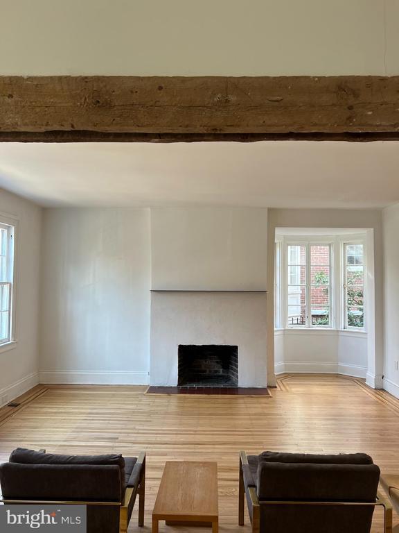 Building Photo - 3921 Cloverhill Rd