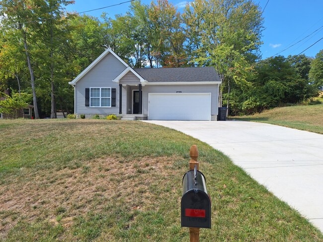 Building Photo - 4612 Clayton Terrace