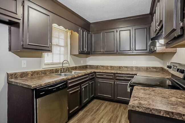 Building Photo - Beautiful 4 bedroom in North Augusta, SC!