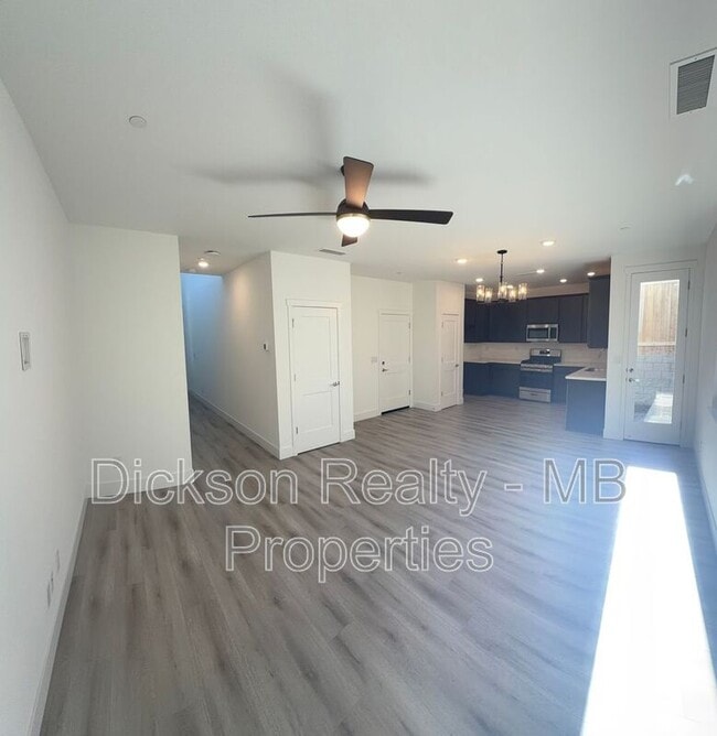 Building Photo - 496 Prosecco Wy