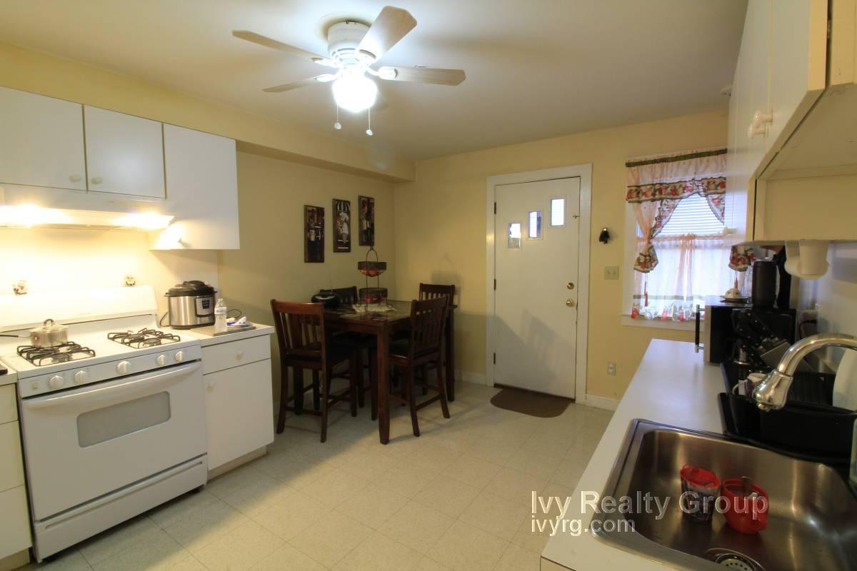 Primary Photo - 102 Overland Rd