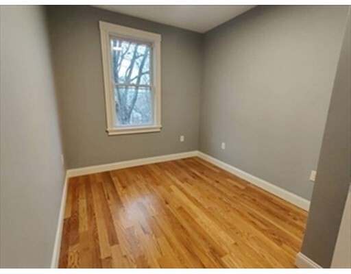 Foto del edificio - 232 Norfolk St