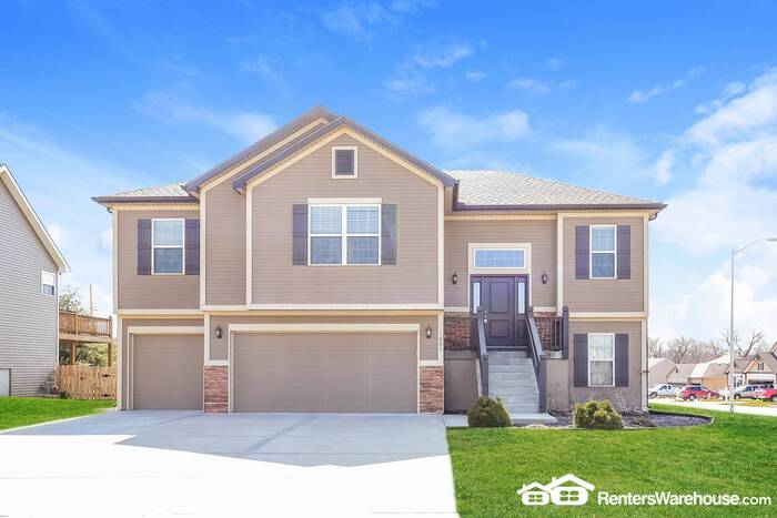 Primary Photo - Beautiful 4 Bed, 3 Bath in Kansas City Nor...