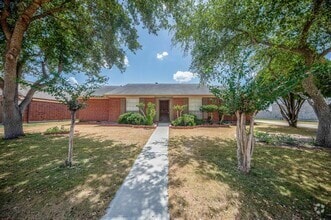 Building Photo - 13211 Rosstown Dr