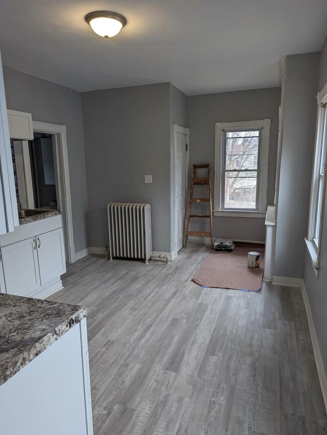 Building Photo - 1120 S 63rd St