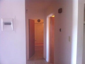 Building Photo - 3528 Charleswood Dr NW