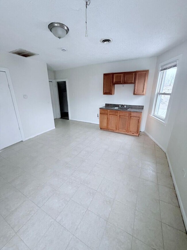 Foto del edificio - 4004 Storer Ave