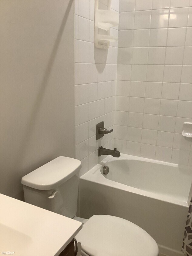 Foto principal - 8002 Spring Arbor Dr