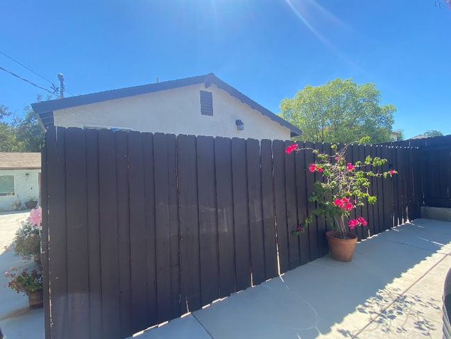 Foto del edificio - 7934 Etiwanda Ave