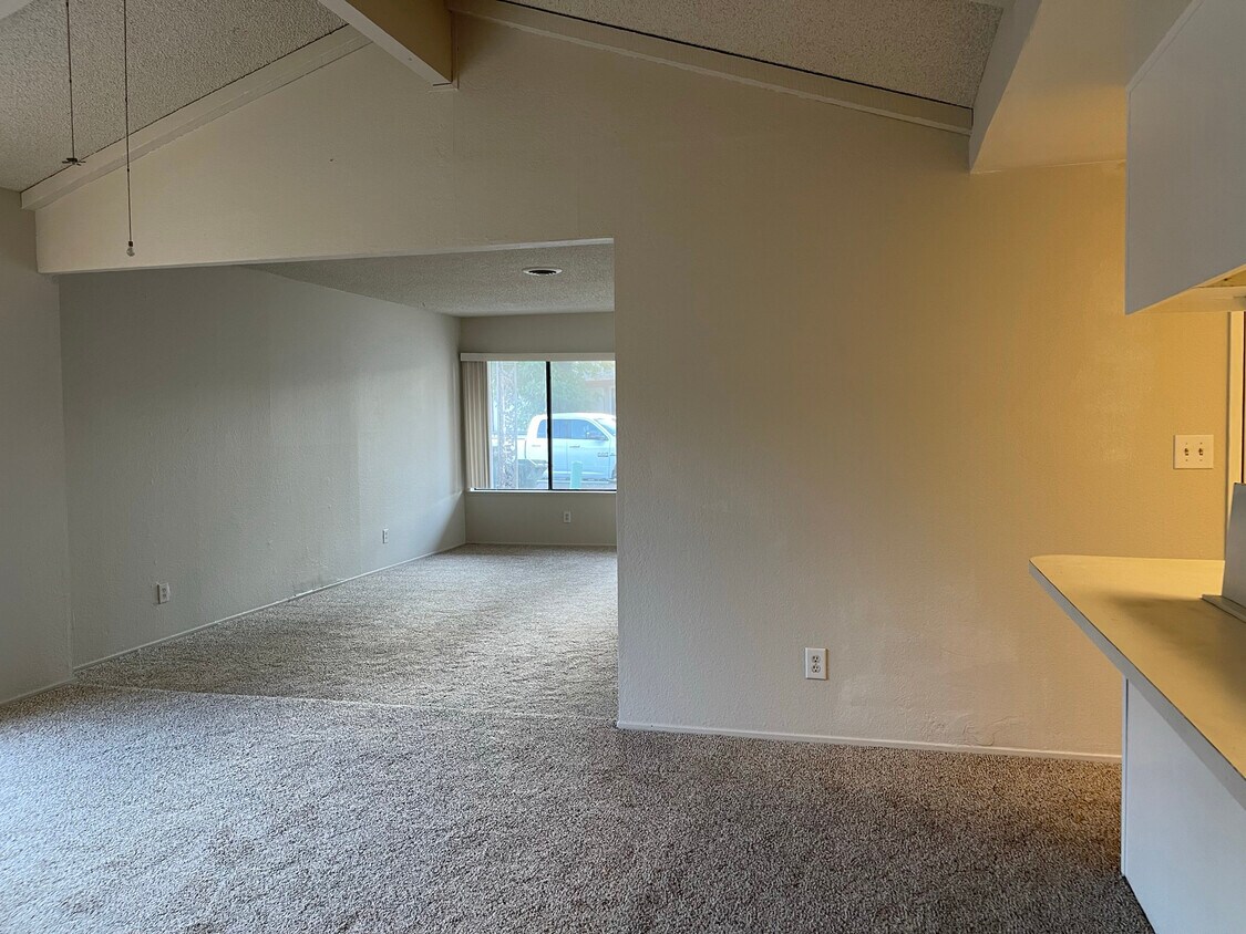 Foto principal - 6608 Gold Run Ave