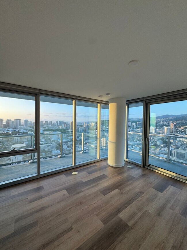 Foto del edificio - Ready to Move in Brand New Condo! First Time Renting! 3 Bed/2 Bath/2 Parking at The Park on Ke‘ea...