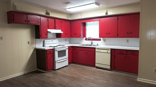 Building Photo - 2301 Starlite Dr