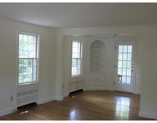 Building Photo - 47 Standish Rd