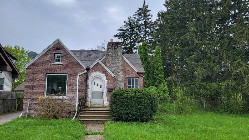 Primary Photo - 1518 Hess Ave