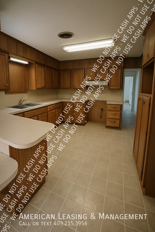 Building Photo - 908 Jordan Ave