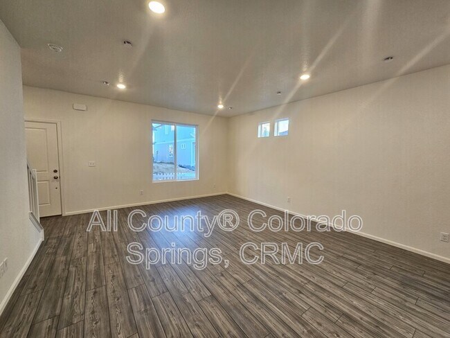 Foto del edificio - 9256 Lytle Grv