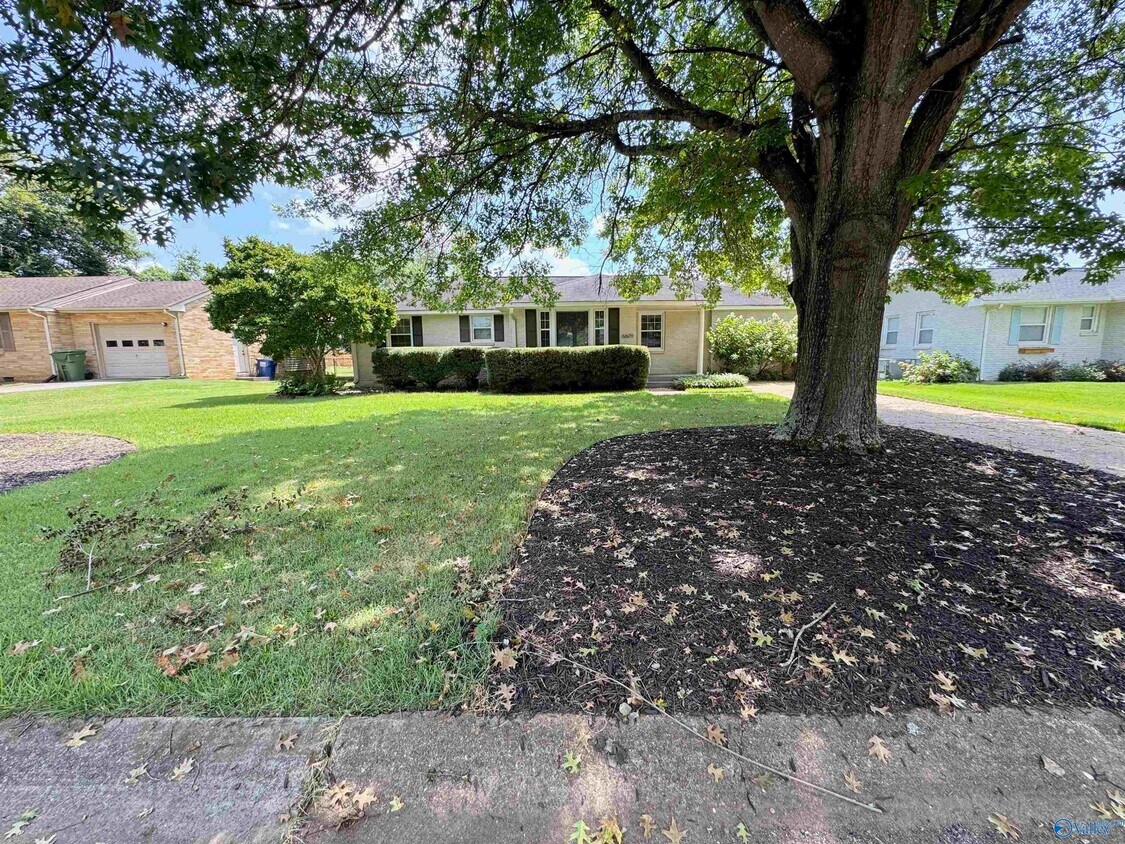 Foto principal - 6609 Chadwell Rd SW
