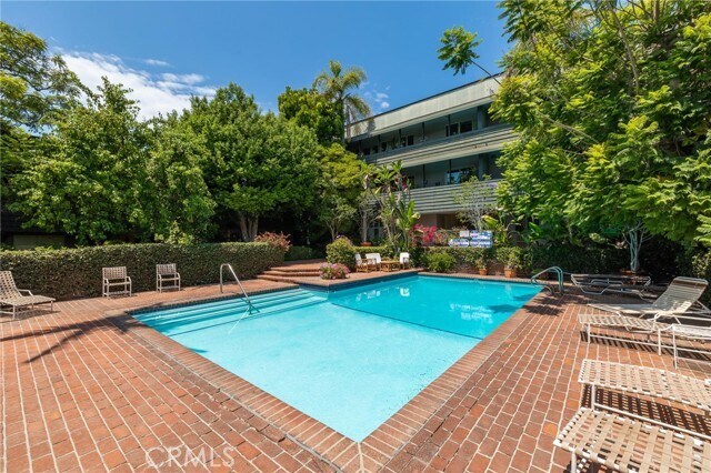 Foto principal - 11761 Sunset Blvd