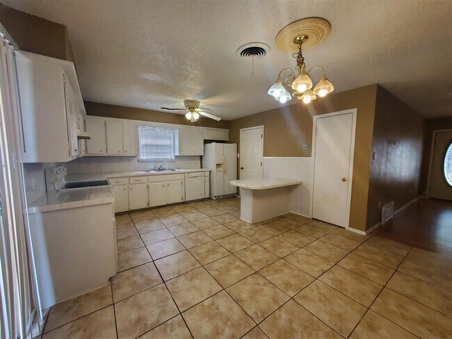 Foto del edificio - 127 NE Dunlop St