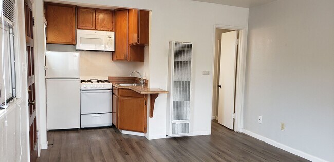 Foto del edificio - 7118-7122 Amherst Street