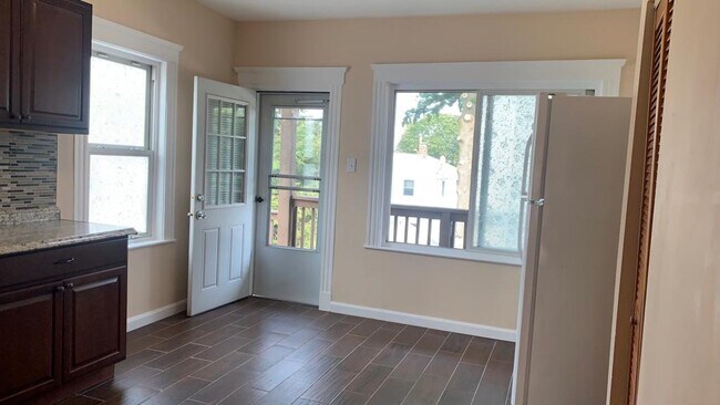 Foto del edificio - 19 Irving St