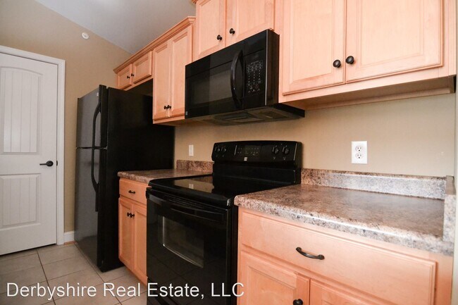 Building Photo - 2 br, 2 bath  - 102 Capstone Dr. Apt. 306