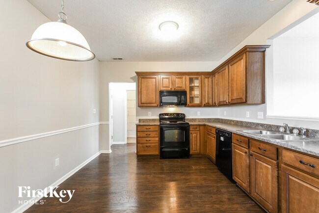 Building Photo - 12536 Wolf Run Rd