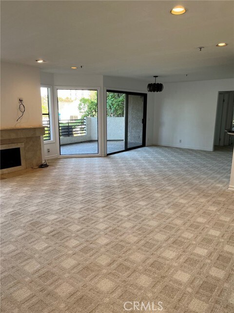 Foto del edificio - 950 Cagney Ln