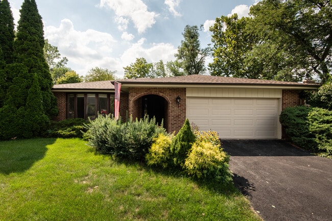 Building Photo - 13040 W Tanglewood Cir