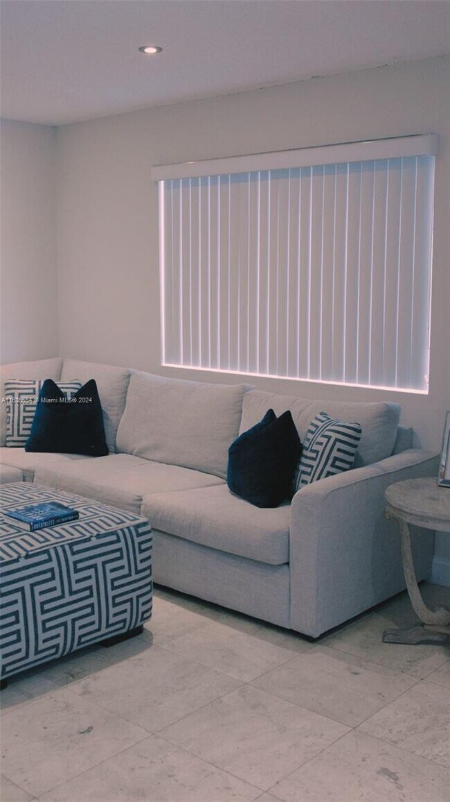 Foto del edificio - 6255 SW Kendale Lakes Cir