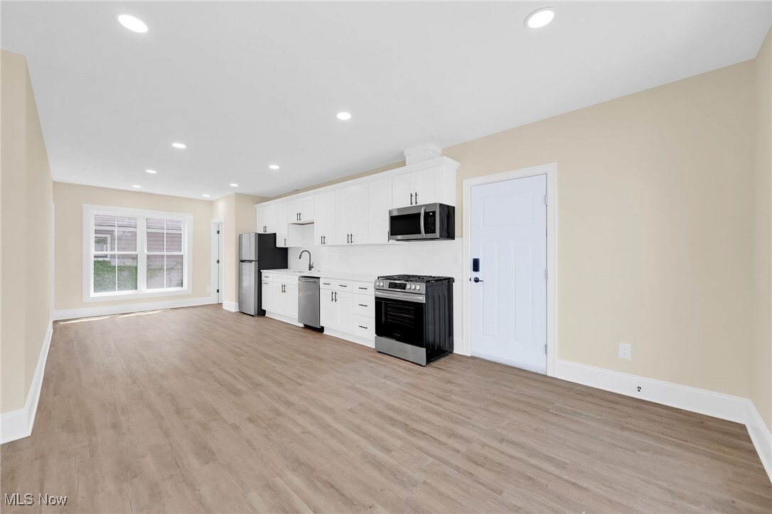 2322 Scranton Rd Cleveland, OH 44113 – photo 5