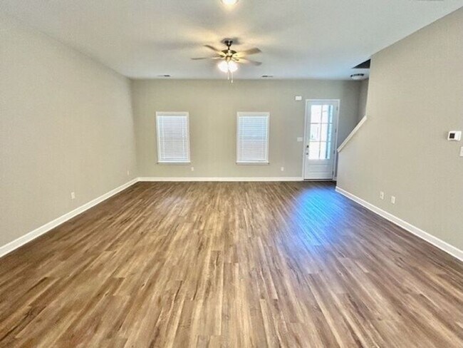 Building Photo - Now Leasing @ Windstone Estates in Milling...