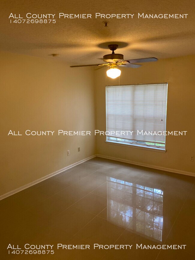 Building Photo - Nice 2 Bedroom 2 Bath Condo! Sunset Lake C...
