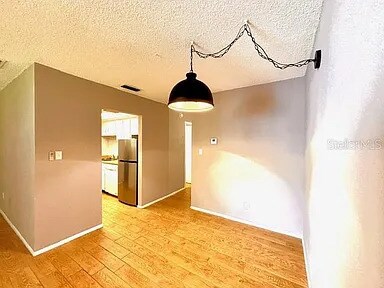 Foto del edificio - 296 Lewfield Cir