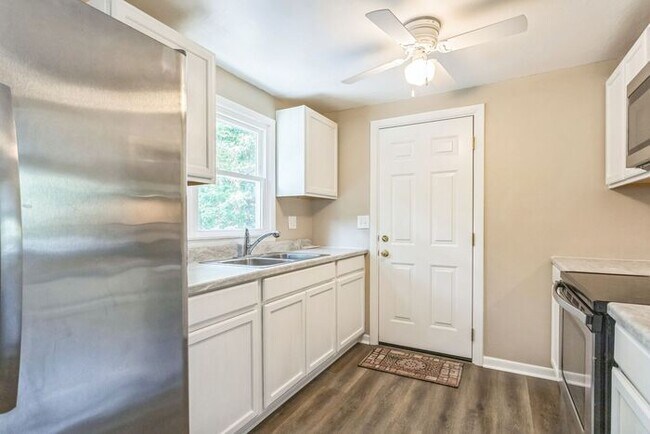 Foto del edificio - 47481 Southampton Dr