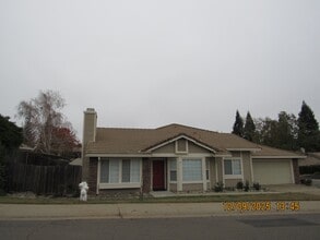 Building Photo - 15071 Cozumel Dr