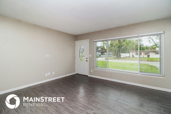 Building Photo - 503 Roy Blvd