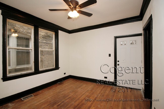 Foto del edificio - 4223 N Elston Ave