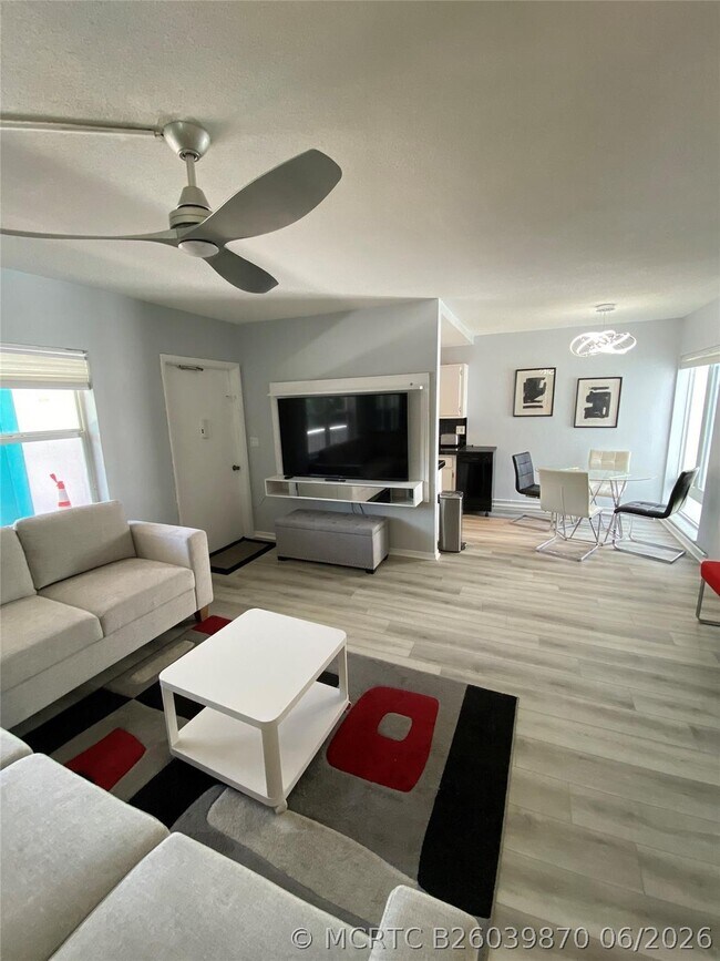 Foto del edificio - 224 Hibiscus Ave