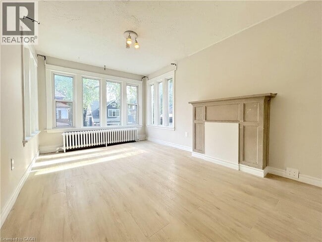 Building Photo - 24 Burris St