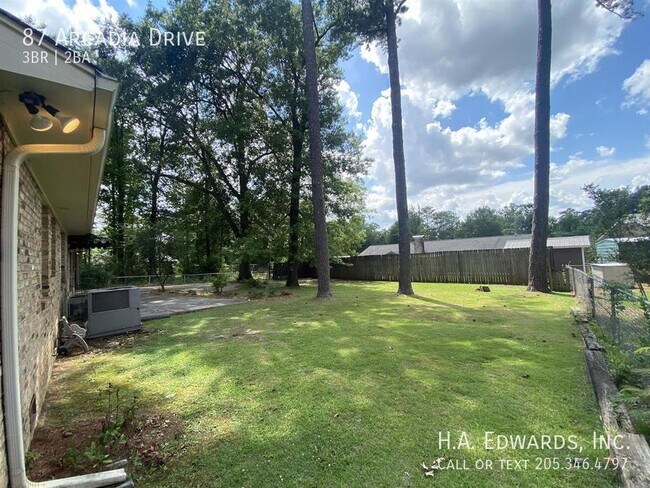 Foto del edificio - 87 Arcadia Dr