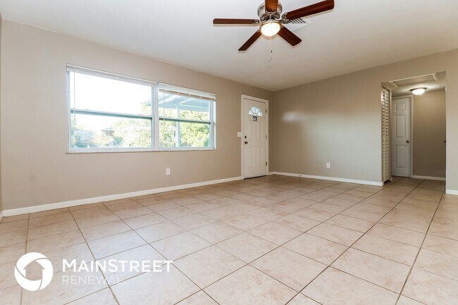Foto del edificio - 1429 Spring Ln