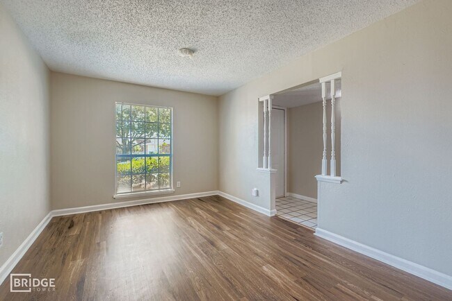 Foto del edificio - 9117 Fairmont Cir