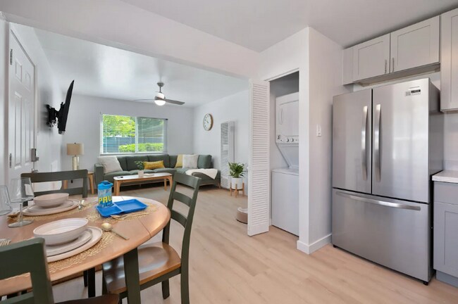 Building Photo - 6431 Benning St