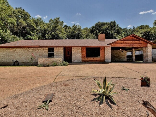 Main view of house - 6502 Shadow Valley Dr