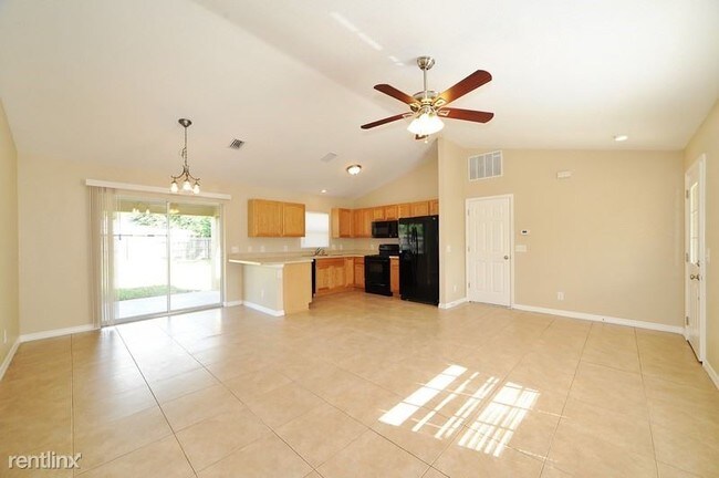 Foto del edificio - 3 br, 2 bath House - 2539 34TH AVE E