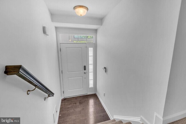 Foto del edificio - 23548 Belvoir Woods Terrace